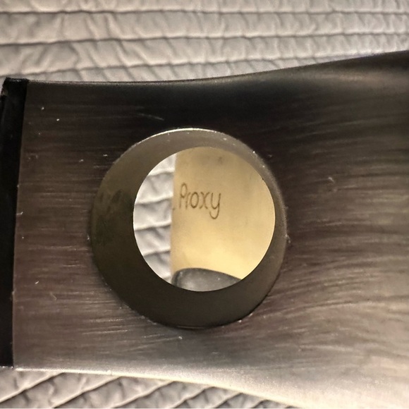 Proxy Spain square toe Heels. size 6.5. Grey metallic. Cut out circle‎ in heel. - Picture 8 of 12